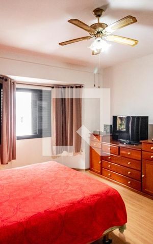 Casa à venda com 298m², 3 quartos e 2 vagas