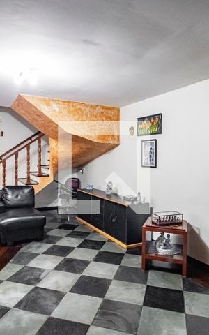 Casa à venda com 298m², 3 quartos e 2 vagas