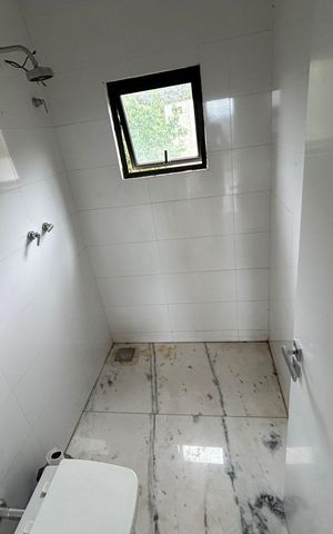 Casa de condomínio à venda com 700m², 4 quartos e 8 vagas Casa de condomínio à venda com 700m², 4 quartos e 8 vagasBanheiro 4