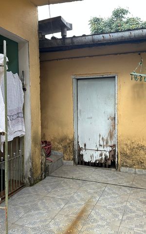 Casa à venda com 278m², 2 quartos e 3 vagas Casa à venda com 278m², 2 quartos e 3 vagasQuintal