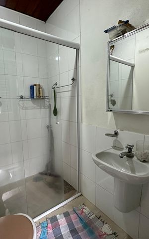 Casa à venda com 278m², 2 quartos e 3 vagas Casa à venda com 278m², 2 quartos e 3 vagasBanheiro 2