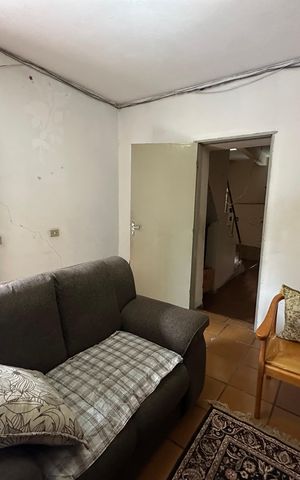Casa à venda com 278m², 2 quartos e 3 vagas Casa à venda com 278m², 2 quartos e 3 vagasSala