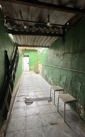 Casa à venda com 278m², 2 quartos e 3 vagas Casa à venda com 278m², 2 quartos e 3 vagasQuintal