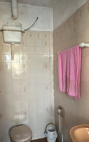 Casa à venda com 278m², 2 quartos e 3 vagas Casa à venda com 278m², 2 quartos e 3 vagasBanheiro 1