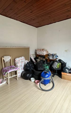 Casa à venda com 278m², 2 quartos e 3 vagas Casa à venda com 278m², 2 quartos e 3 vagasQuarto 4