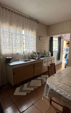 Casa à venda com 278m², 2 quartos e 3 vagas Casa à venda com 278m², 2 quartos e 3 vagasCozinha