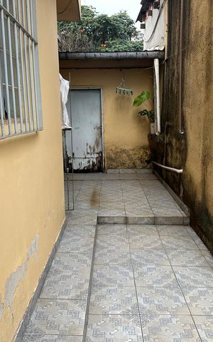 Casa à venda com 278m², 2 quartos e 3 vagas Casa à venda com 278m², 2 quartos e 3 vagasQuintal