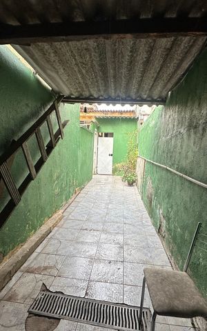 Casa à venda com 278m², 2 quartos e 3 vagas Casa à venda com 278m², 2 quartos e 3 vagasQuintal