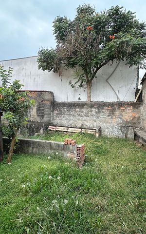 Casa à venda com 278m², 2 quartos e 3 vagas Casa à venda com 278m², 2 quartos e 3 vagasQuintal