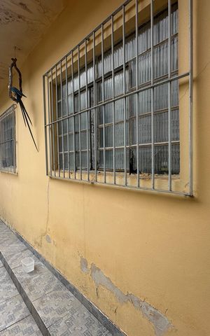 Casa à venda com 278m², 2 quartos e 3 vagas Casa à venda com 278m², 2 quartos e 3 vagasQuintal
