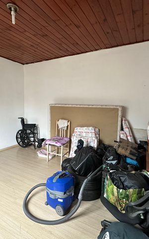 Casa à venda com 278m², 2 quartos e 3 vagas Casa à venda com 278m², 2 quartos e 3 vagasQuarto 4