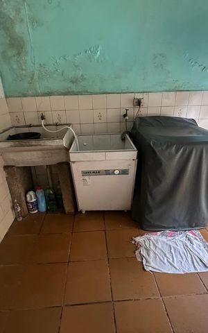 Casa à venda com 278m², 2 quartos e 3 vagas Casa à venda com 278m², 2 quartos e 3 vagasÁrea de Serviço
