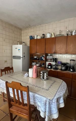 Casa à venda com 278m², 2 quartos e 3 vagas Casa à venda com 278m², 2 quartos e 3 vagasCozinha