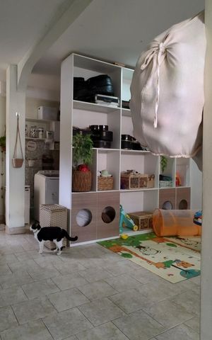 Casa à venda com 400m², 5 quartos e 1 vaga Casa à venda com 400m², 5 quartos e 1 vagaCasa anexo - Varanda