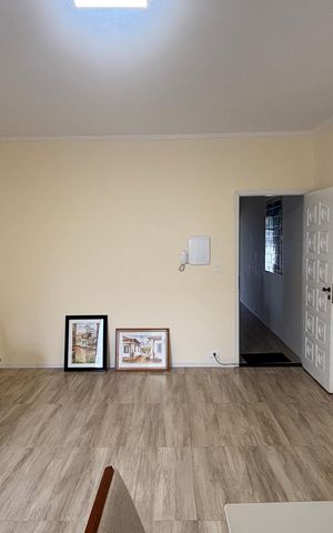 Casa de condomínio à venda com 80m², 2 quartos e 3 vagas Casa de condomínio à venda com 80m², 2 quartos e 3 vagasSala