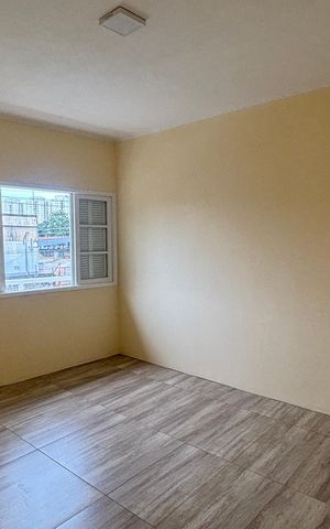 Casa de condomínio à venda com 80m², 2 quartos e 3 vagas Casa de condomínio à venda com 80m², 2 quartos e 3 vagasQuarto
