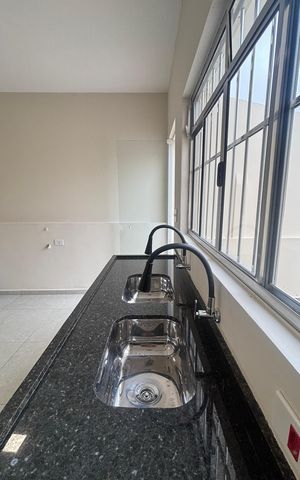 Casa de condomínio à venda com 80m², 2 quartos e 3 vagas Casa de condomínio à venda com 80m², 2 quartos e 3 vagasCozinha