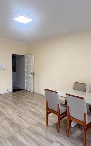 Casa de condomínio à venda com 80m², 2 quartos e 3 vagas Casa de condomínio à venda com 80m², 2 quartos e 3 vagasSala