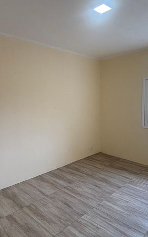 Casa de condomínio à venda com 80m², 2 quartos e 3 vagas Casa de condomínio à venda com 80m², 2 quartos e 3 vagasQuarto