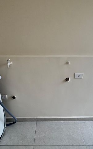 Casa de condomínio à venda com 80m², 2 quartos e 3 vagas Casa de condomínio à venda com 80m², 2 quartos e 3 vagasÁrea de Serviço