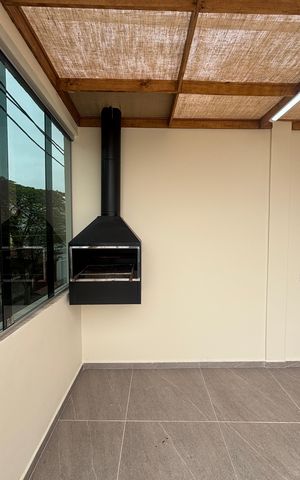Casa de condomínio à venda com 80m², 2 quartos e 4 vagas Casa de condomínio à venda com 80m², 2 quartos e 4 vagasVaranda - Area de Serviço