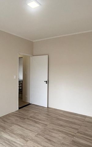 Casa de condomínio à venda com 80m², 2 quartos e 4 vagas Casa de condomínio à venda com 80m², 2 quartos e 4 vagasSuite