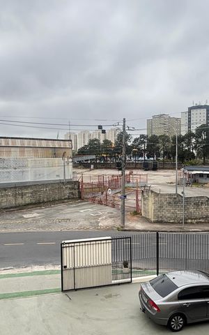 Casa de condomínio à venda com 80m², 2 quartos e 4 vagas Casa de condomínio à venda com 80m², 2 quartos e 4 vagasSuíte Varanda