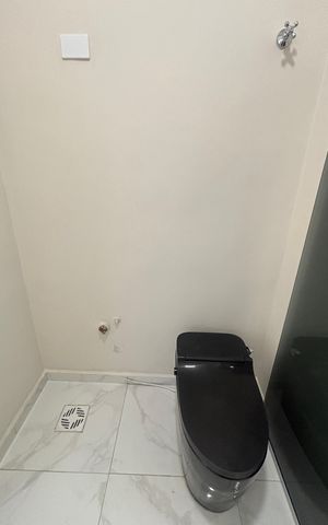 Casa de condomínio à venda com 80m², 2 quartos e 4 vagas Casa de condomínio à venda com 80m², 2 quartos e 4 vagasBanheiro