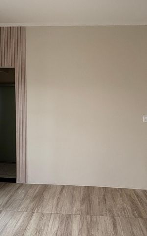 Casa de condomínio à venda com 80m², 2 quartos e 4 vagas Casa de condomínio à venda com 80m², 2 quartos e 4 vagasSuite