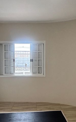 Casa de condomínio à venda com 80m², 2 quartos e 4 vagas Casa de condomínio à venda com 80m², 2 quartos e 4 vagasQuarto