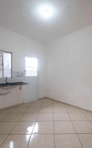 Casa para alugar com 60m², 2 quartos e sem vagaSala/Cozinha