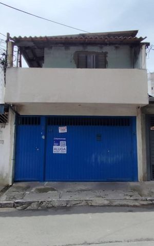 Casa para alugar com 60m², 2 quartos e sem vaga Casa para alugar com 60m², 2 quartos e sem vagaFachada