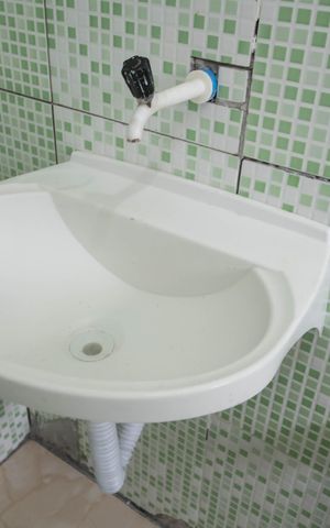 Casa para alugar com 60m², 2 quartos e sem vagaBanheiro