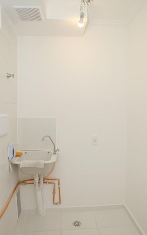 Apartamento para alugar com 33m², 2 quartos e sem vaga Apartamento para alugar com 33m², 2 quartos e sem vagaCozinha e Área de Serviço
