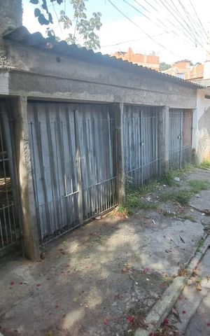 Casa à venda com 100m², 3 quartos e 1 vaga Casa à venda com 100m², 3 quartos e 1 vagaFachada