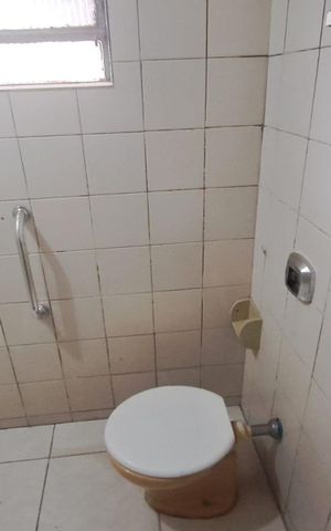 Casa à venda com 100m², 3 quartos e 1 vaga Casa à venda com 100m², 3 quartos e 1 vagaBanheiro