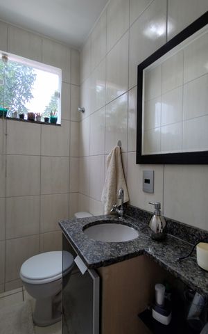 Casa de condomínio à venda com 200m², 2 quartos e 1 vagaLavabo