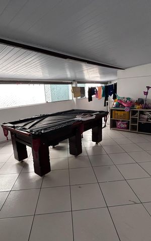 Casa à venda com 290m², 4 quartos e 2 vagasEspaço de Jogos