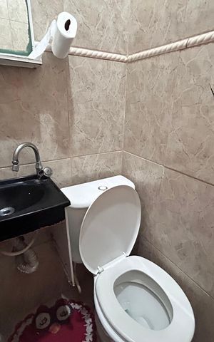 Casa à venda com 290m², 4 quartos e 2 vagasLavabo