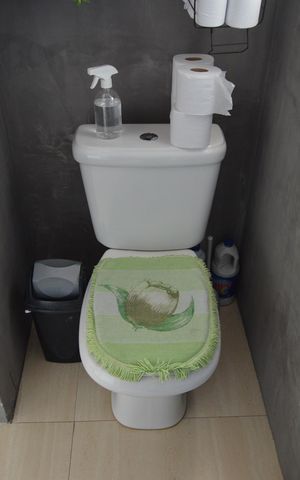 Apartamento à venda com 100m², 2 quartos e 2 vagasBanheiro de Serviço