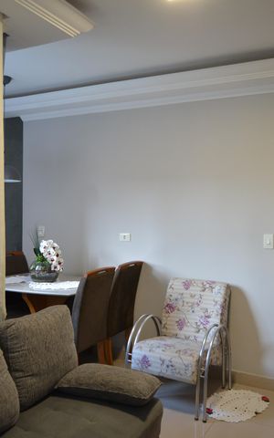 Apartamento à venda com 100m², 2 quartos e 2 vagasSala