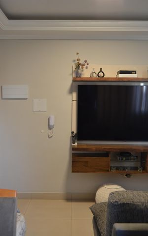 Apartamento à venda com 100m², 2 quartos e 2 vagasSala
