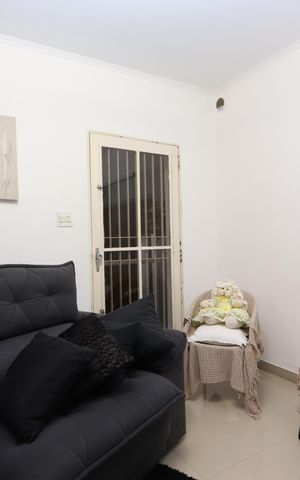 Casa à venda com 220m², 4 quartos e 3 vagasSala
