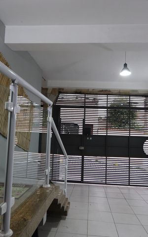 Casa à venda com 220m², 4 quartos e 3 vagasGaragem