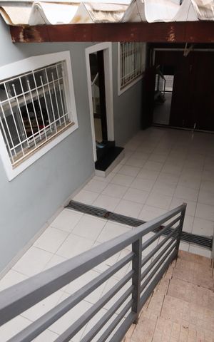 Casa à venda com 220m², 4 quartos e 3 vagasÁrea Externa