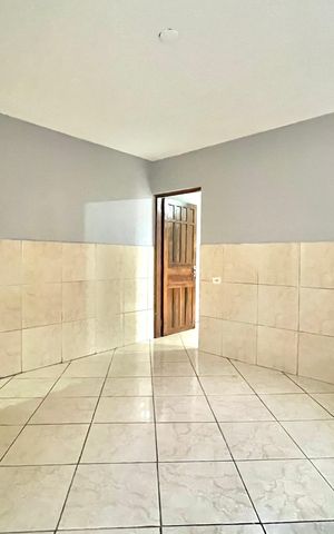 Casa para alugar com 40m², 1 quarto e sem vaga Casa para alugar com 40m², 1 quarto e sem vagaSala
