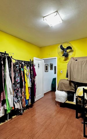 Casa para alugar com 81m², 2 quartos e 1 vaga Casa para alugar com 81m², 2 quartos e 1 vagaSala