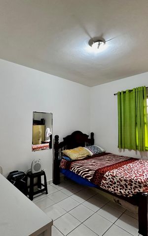 Casa para alugar com 81m², 2 quartos e 1 vaga Casa para alugar com 81m², 2 quartos e 1 vagaQuarto 1