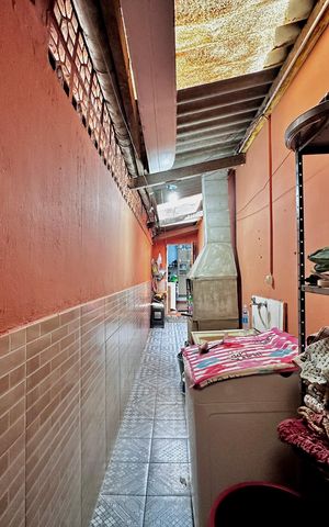 Casa para alugar com 81m², 2 quartos e 1 vaga Casa para alugar com 81m², 2 quartos e 1 vagaÁrea de Serviço