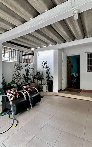 Casa para alugar com 81m², 2 quartos e 1 vaga Casa para alugar com 81m², 2 quartos e 1 vagaGaragem